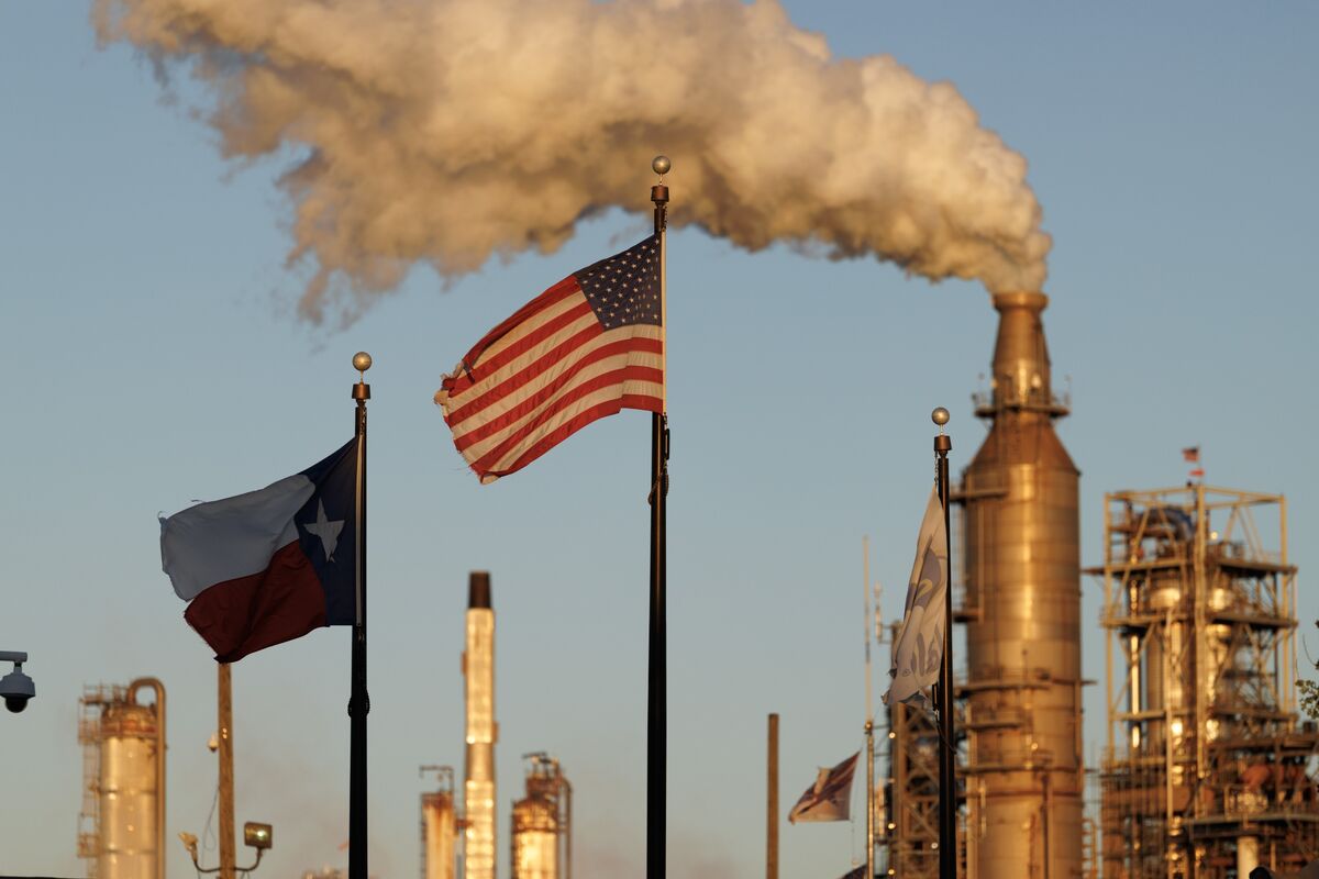 Trump Waives Jones Act: Easing Energy Costs Amid Conflict